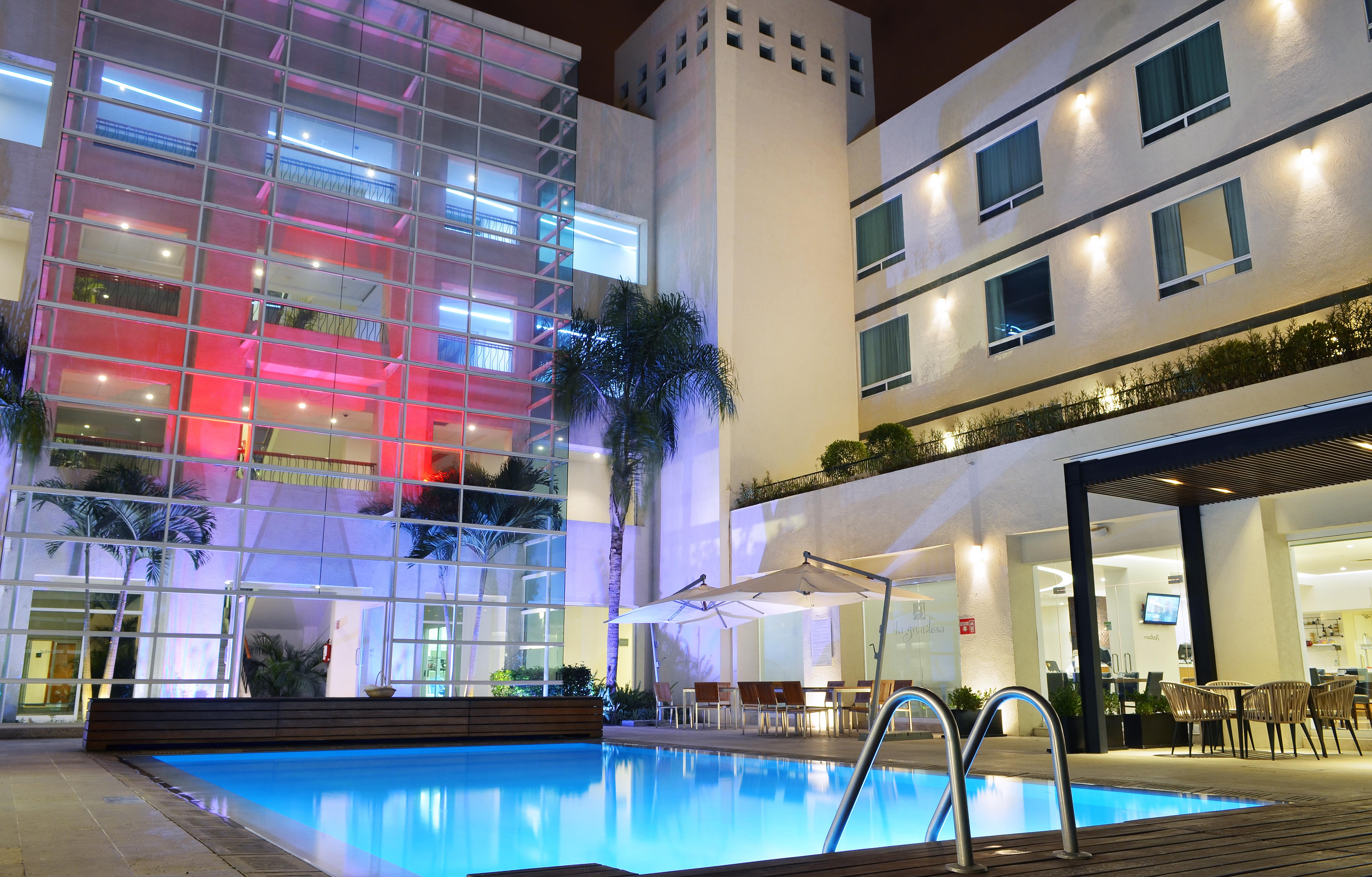 Radisson Poliforum Plaza Hotel León Eksteriør billede